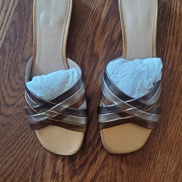 Pour la victoire gold cross cross Malenanl sandals - Picture 3 of 4